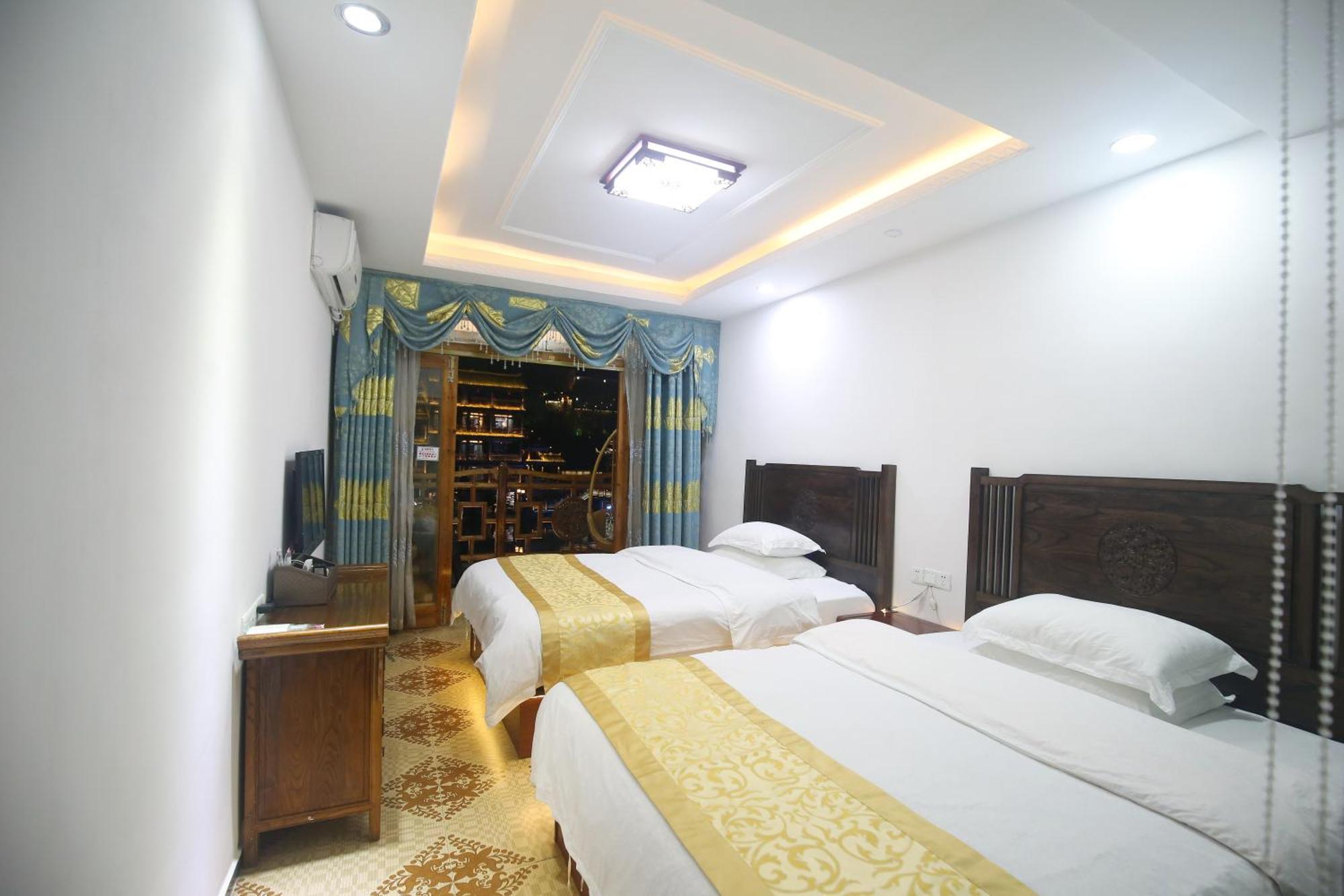 Lqj Riverside Guest House Fenghuang Exterior foto